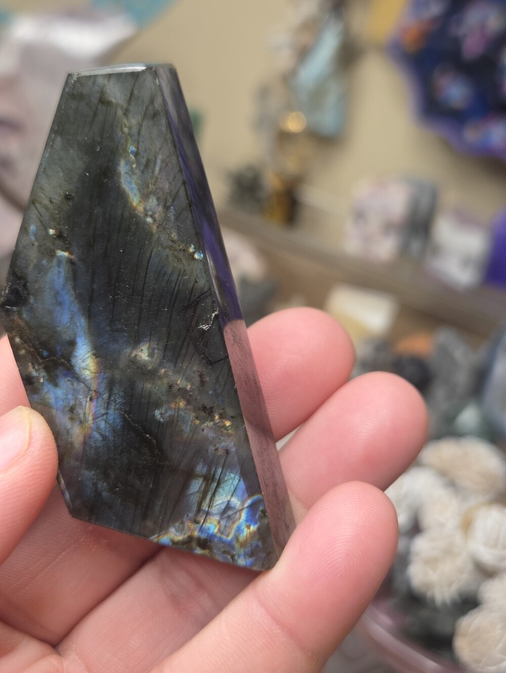 Labradorite Freeform (F) 2.5 In( Protection) - Picture 4 of 5